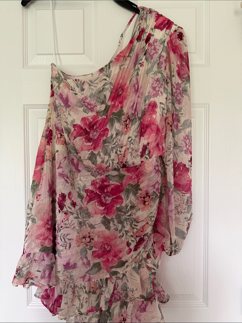 Floral One-Shoulder Ruffle Romper in Pink